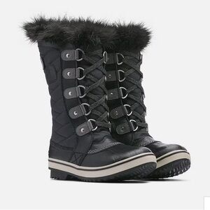LN TOFINO™ II Waterproof Snow Boots Black On Black Fur Lined